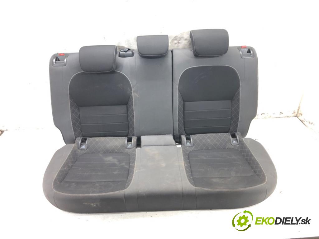 SKODA FABIA III (NJ3) 2014 - 2022    1.0 55 kW [75 KM] benzyna 2014 - 2022  sedadlo zadní část  (Sedačky, sedadla)