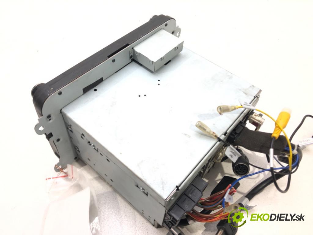 VW GOLF V (1K1) 2003 - 2010    1.9 TDI 77 kW [105 KM] olej napędowy 2003 - 2008  RADIO Navigácia ZENEC ZE-MC2000 (Audio zariadenia)