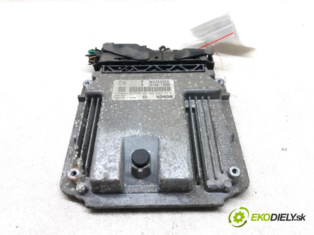 TOYOTA YARIS (_P9_) 2005 - 2014    1.4 D-4D (NLP90_) 66 kW [90 KM] olej napędowy 2005  riadiaca jednotka Motor 0281015385 (Riadiace jednotky)