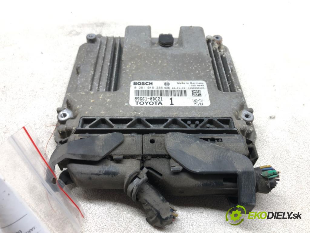 TOYOTA YARIS (_P9_) 2005 - 2014    1.4 D-4D (NLP90_) 66 kW [90 KM] olej napędowy 2005  riadiaca jednotka Motor 0281015385 (Riadiace jednotky)