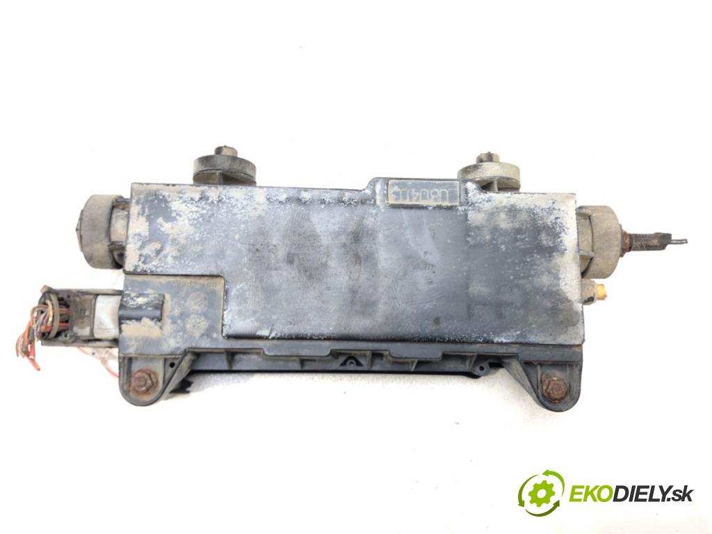 RENAULT SCÉNIC II (JM0/1_) 2003 - 2010    1.9 dCi (JM0G, JM12, JM1G, JM2C) 88 kW [120 KM] ol  BRZDA: ručný elektrický 8200311379 (Ručné brzdy)