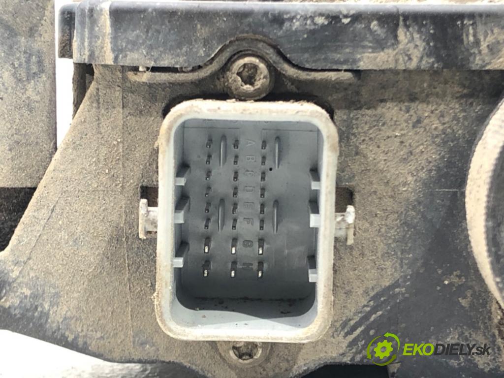 RENAULT SCÉNIC II (JM0/1_) 2003 - 2010    1.9 dCi (JM0G, JM12, JM1G, JM2C) 88 kW [120 KM] ol  BRZDA: ručný elektrický 8200311379 (Ručné brzdy)