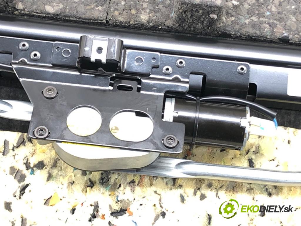 BMW 5 (F10) 2009 - 2016    528 i xDrive 180 kW [245 KM] benzyna 2011 - 2016  Pláto zadná Roleta 9178931 (Rolety kufra)