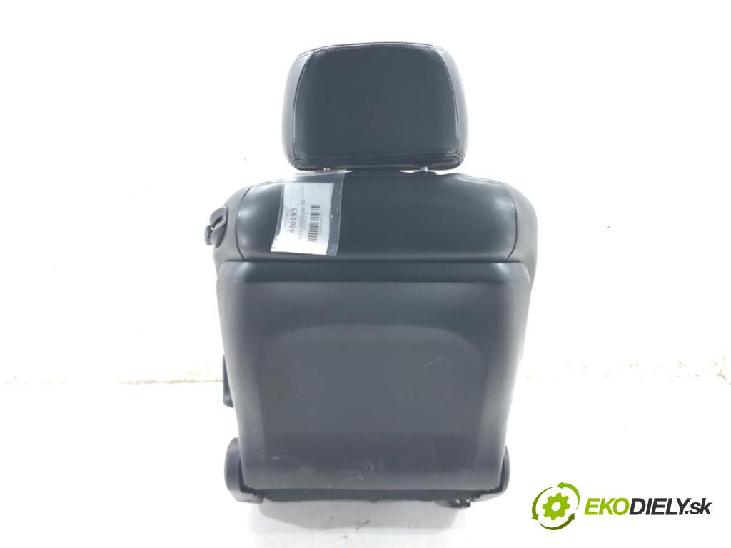 HYUNDAI COUPE II (GK) 2001 - 2012    2.7 V6 123 kW [167 KM] benzyna 2002 - 2009  Sedadlo ľavy  (Sedačky, sedadlá)