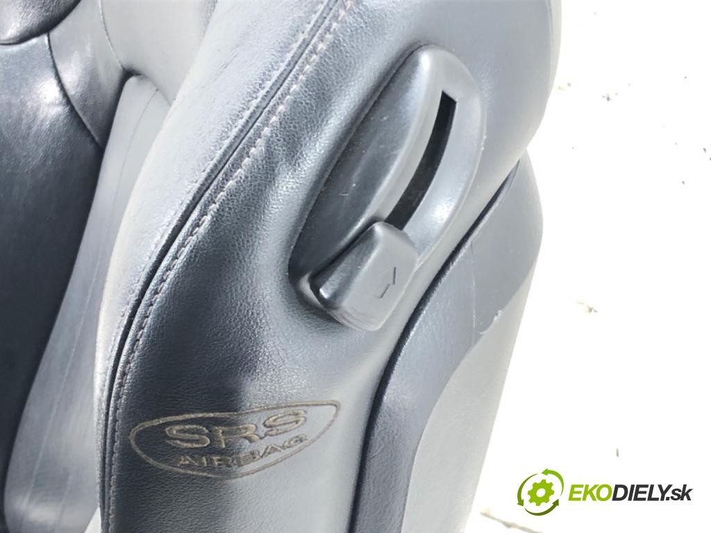 HYUNDAI COUPE II (GK) 2001 - 2012    2.7 V6 123 kW [167 KM] benzyna 2002 - 2009  Sedadlo ľavy  (Sedačky, sedadlá)