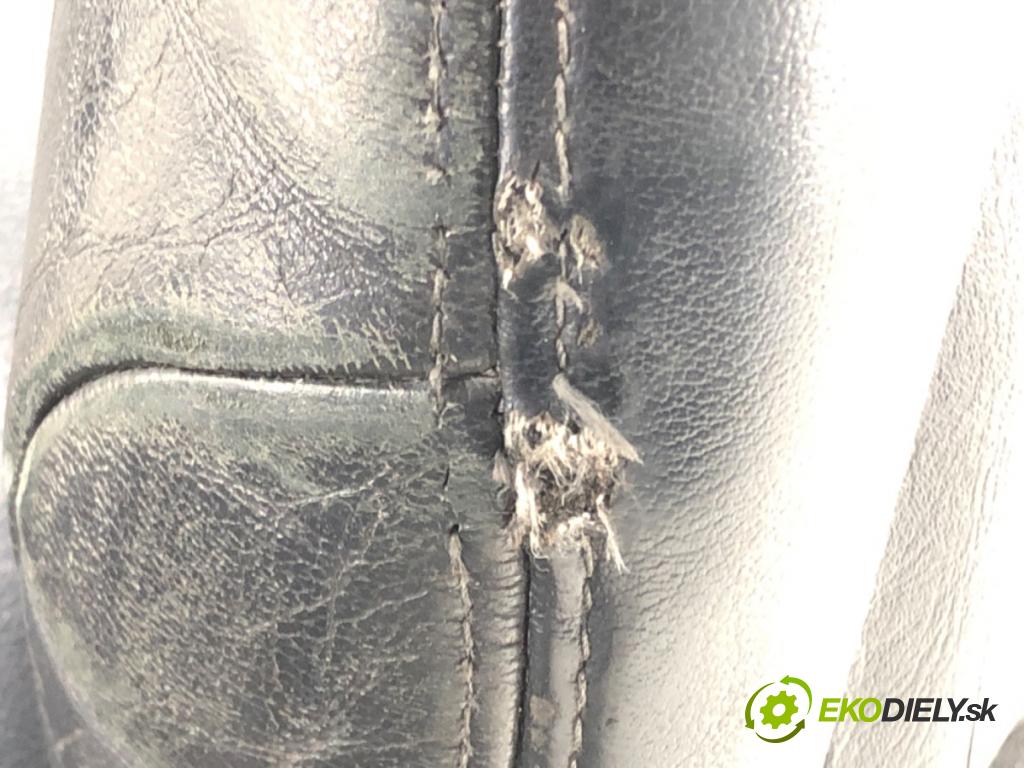 HYUNDAI COUPE II (GK) 2001 - 2012    2.7 V6 123 kW [167 KM] benzyna 2002 - 2009  Sedadlo ľavy  (Sedačky, sedadlá)