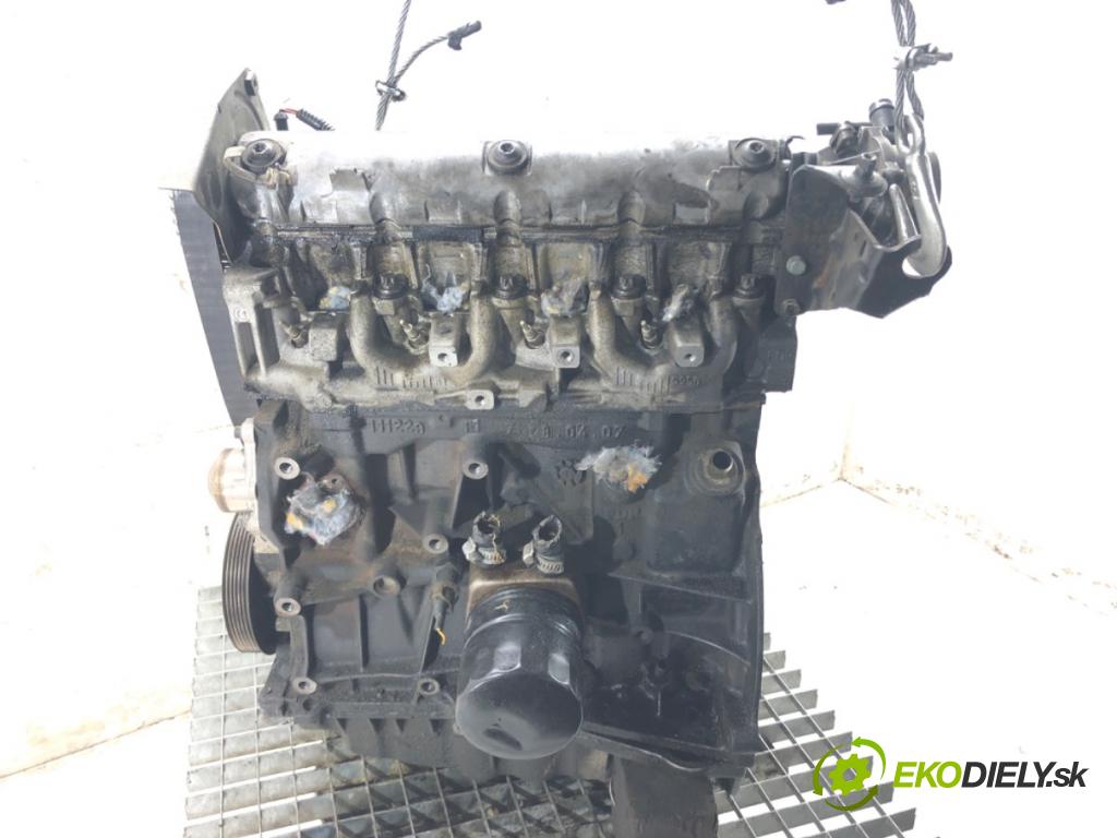 VOLVO V40 Kombi (645) 1995 - 2004    1.9 DI 75 kW [102 KM] olej napędowy 2000 - 2004  Motor D4192T4 (Motory (kompletné))