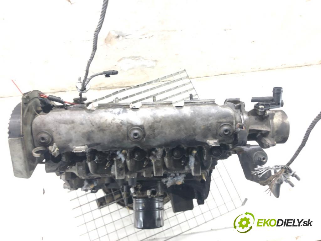 VOLVO V40 Kombi (645) 1995 - 2004    1.9 DI 75 kW [102 KM] olej napędowy 2000 - 2004  Motor D4192T4 (Motory (kompletné))