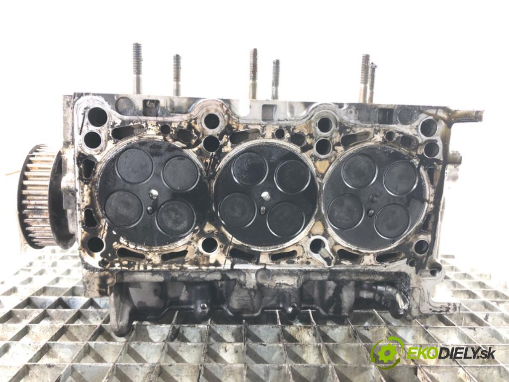 AUDI A4 B7 Avant (8ED) 2004 - 2008    3.0 TDI quattro 150 kW [204 KM] olej napędowy 2004  Hlava valcov ľavá strana BKN 059353AJ (Hlavy valcov)