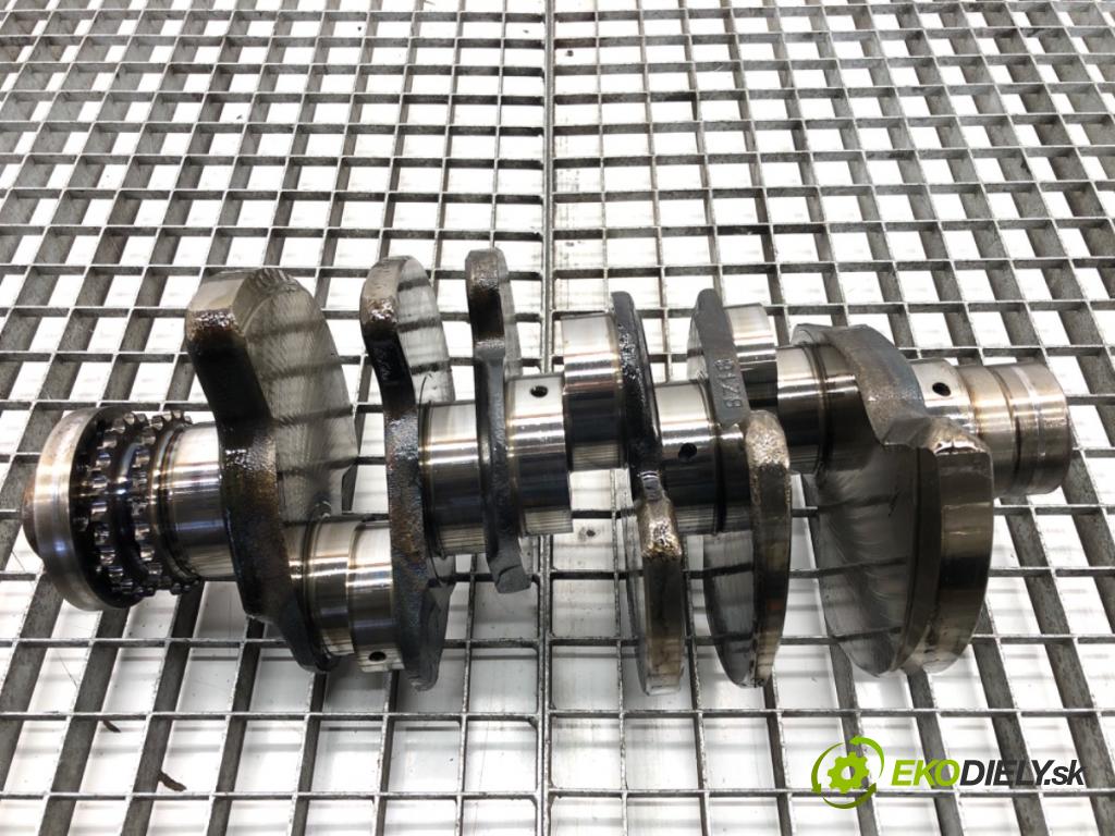 AUDI A4 B7 Avant (8ED) 2004 - 2008    3.0 TDI quattro 150 kW [204 KM] olej napędowy 2004  Kardaň, hriadeľ KLIKA: BKN (Ostatné)