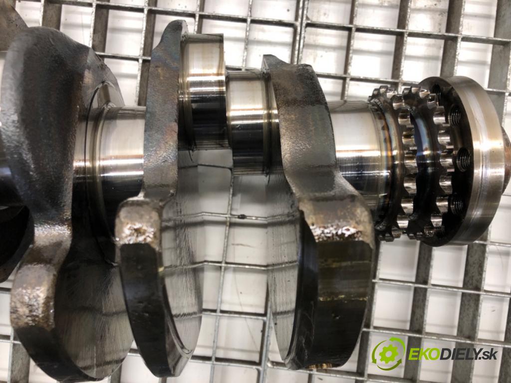 AUDI A4 B7 Avant (8ED) 2004 - 2008    3.0 TDI quattro 150 kW [204 KM] olej napędowy 2004  Kardaň, hriadeľ KLIKA: BKN (Ostatné)