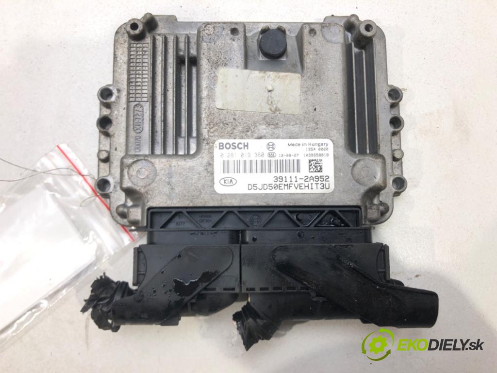KIA CEED (JD) 2012 - 2018    1.6 CRDi 128 94 kW [128 KM] olej napędowy 2012 - 2  riadiaca jednotka Motor 39111-2A952 (Riadiace jednotky)