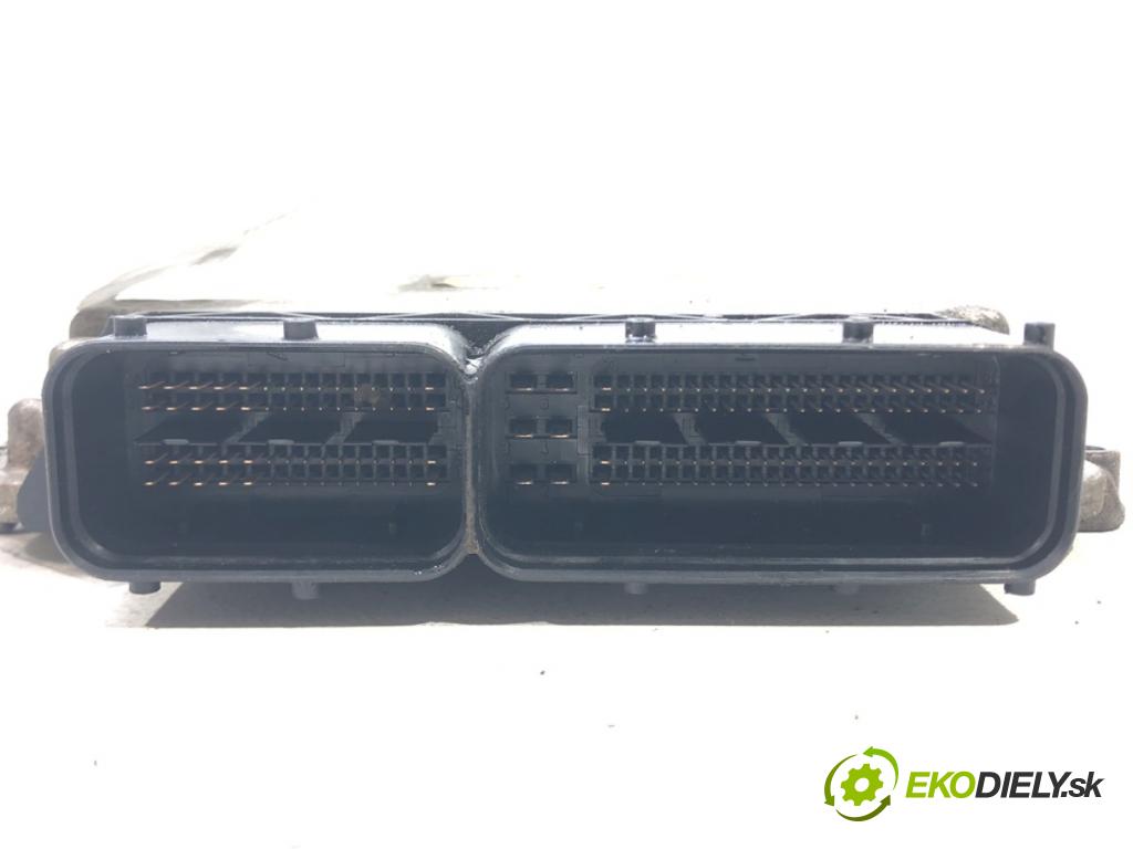 KIA CEED (JD) 2012 - 2018    1.6 CRDi 128 94 kW [128 KM] olej napędowy 2012 - 2  riadiaca jednotka Motor 39111-2A952 (Riadiace jednotky)