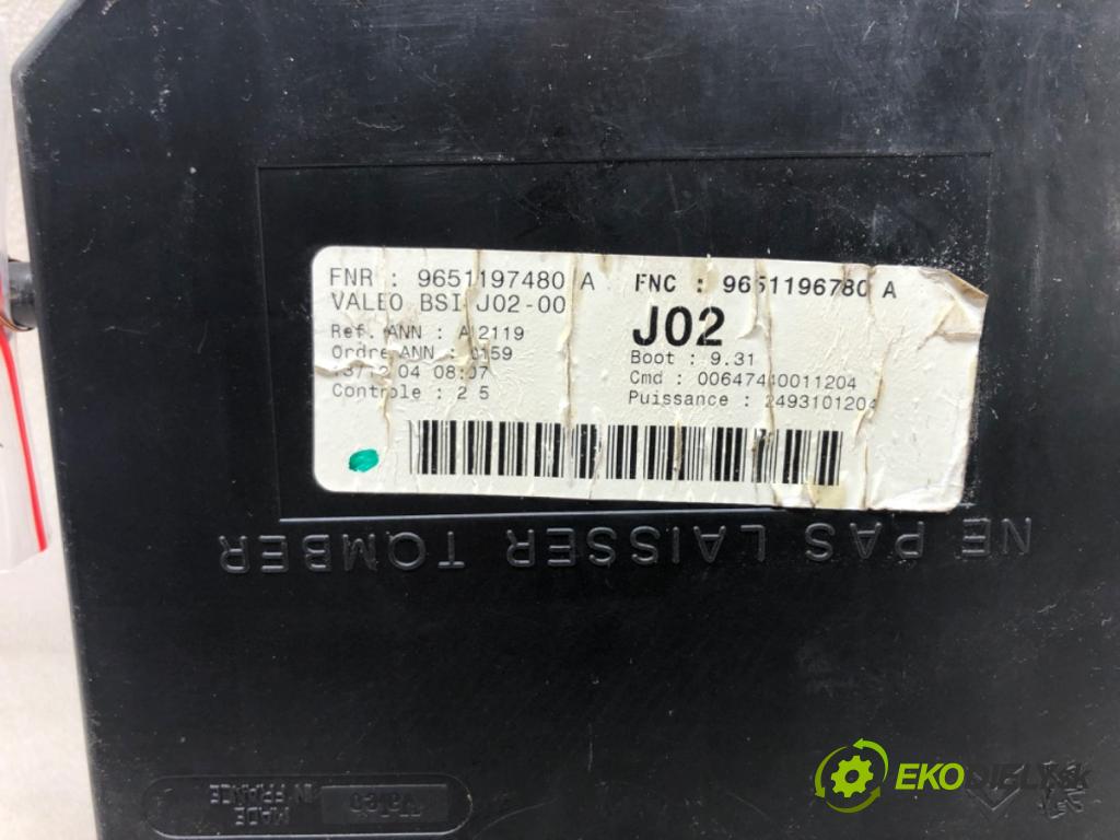 PEUGEOT 307 (3A/C) 2000 - 2012    2.0 HDi 90 66 kW [90 KM] olej napędowy 2000 - 2007  Modul BSI 9651197480A (Poistkové skrinky)