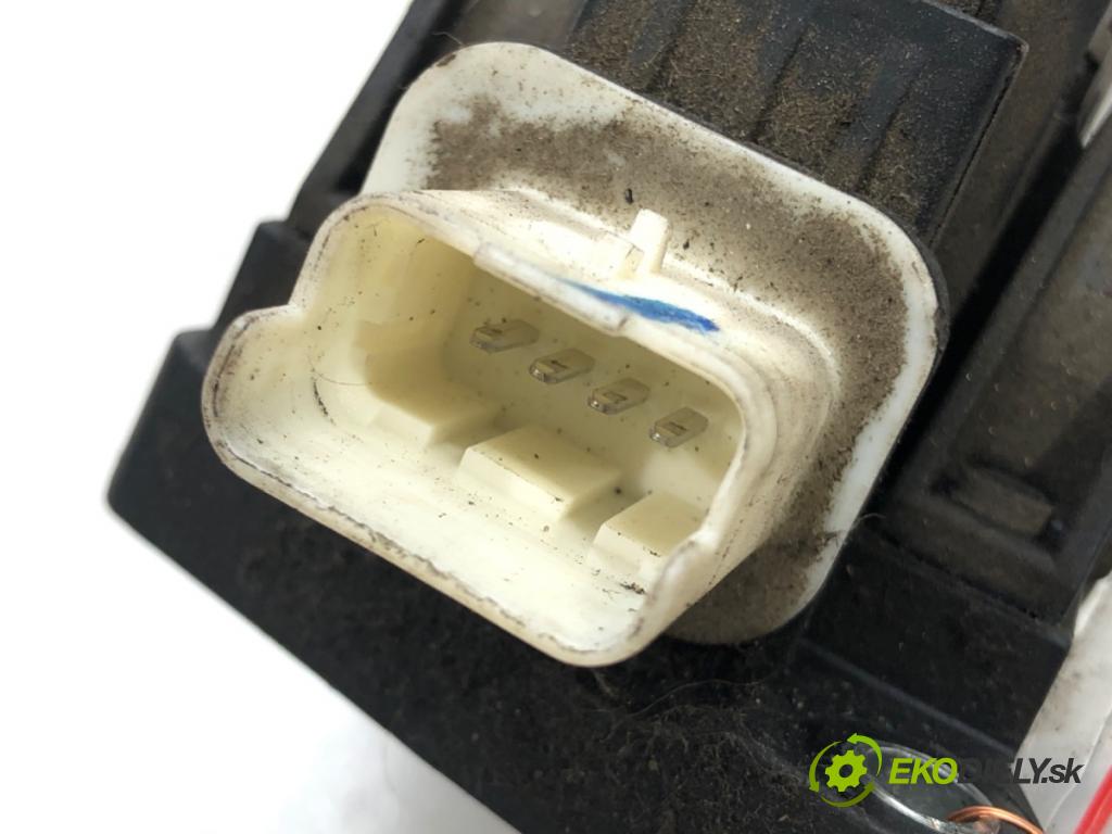 PEUGEOT 307 (3A/C) 2000 - 2012    2.0 HDi 90 66 kW [90 KM] olej napędowy 2000 - 2007  Potenciometer plynového pedálu F00C3E2429 (Pedále)