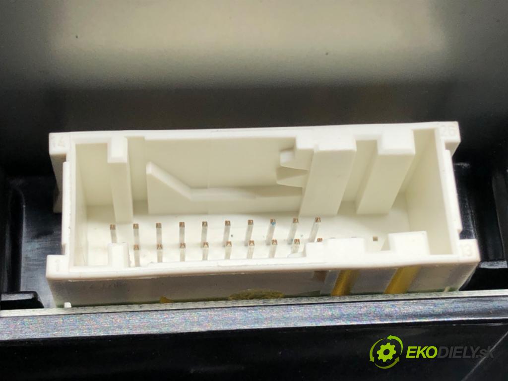 FORD MONDEO IV (BA7) 2007 - 2015    2.0 TDCi 120 kW [163 KM] olej napędowy 2010 - 2015  RADIO Navigácia BS7T18K931EG (Audio zariadenia)