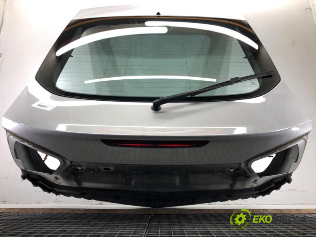 FORD MONDEO IV (BA7) 2007 - 2015    2.0 TDCi 120 kW [163 KM] olej napędowy 2010 - 2015  zadní část kapota  (Zadní kapoty)