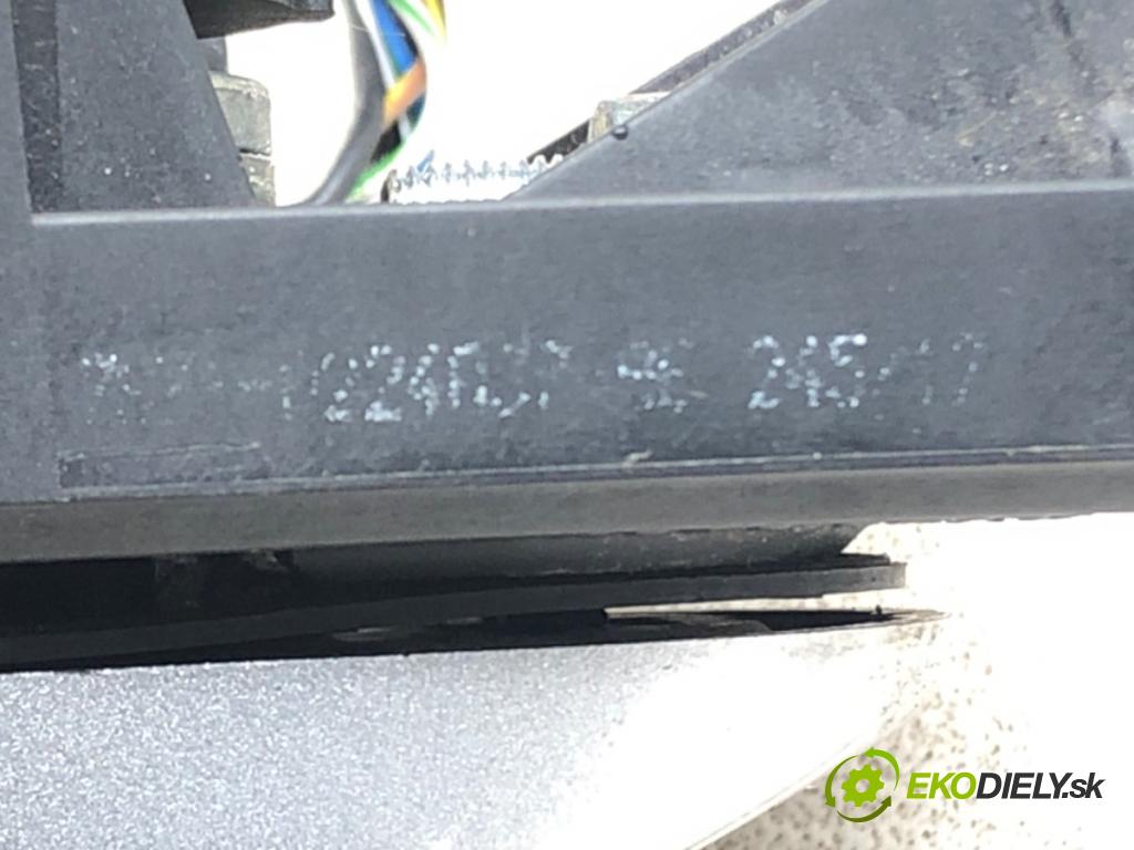 FORD MONDEO IV (BA7) 2007 - 2015    2.0 TDCi 120 kW [163 KM] olej napędowy 2010 - 2015  Kľučka predný ľavá strana vonkajšia  (Vonkajšie predné ľavé)