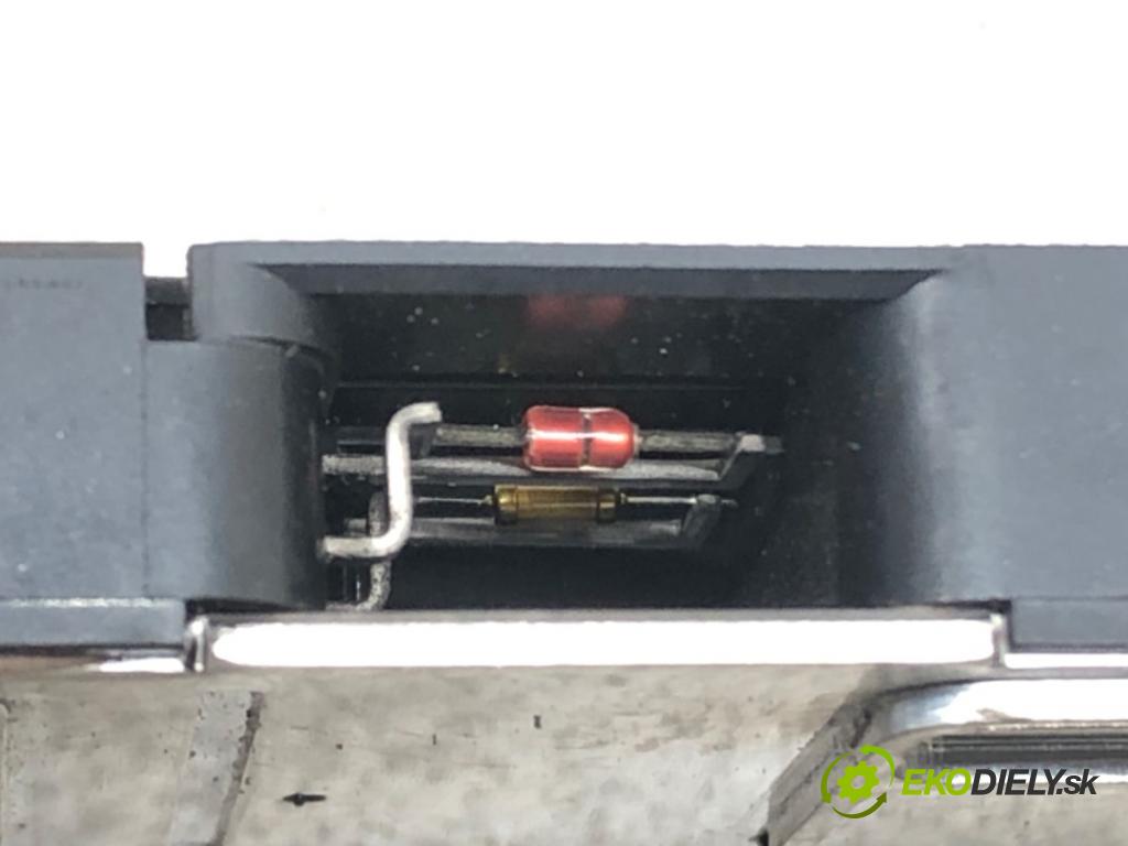 NISSAN SENTRA VI (B16) 2006 - 2013    2.5 149 kW [203 KM] benzyna 2006 - 2012  Váha vzduchu 226807S00 (Váhy vzduchu)