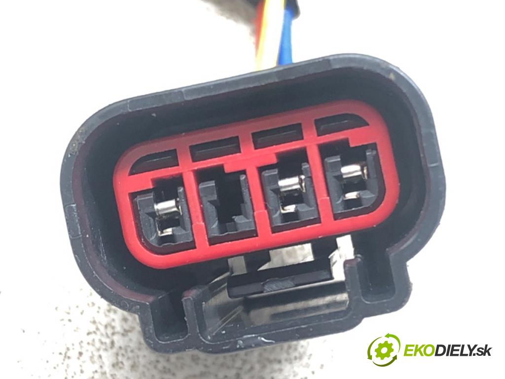 FORD TRANSIT CONNECT (P65_, P70_, P80_) 2002 - 2022    1.8 TDCi 66 kW [90 KM] olej napędowy 2002 - 2013  zámok zadní část levý 8T16-V264A33-FC