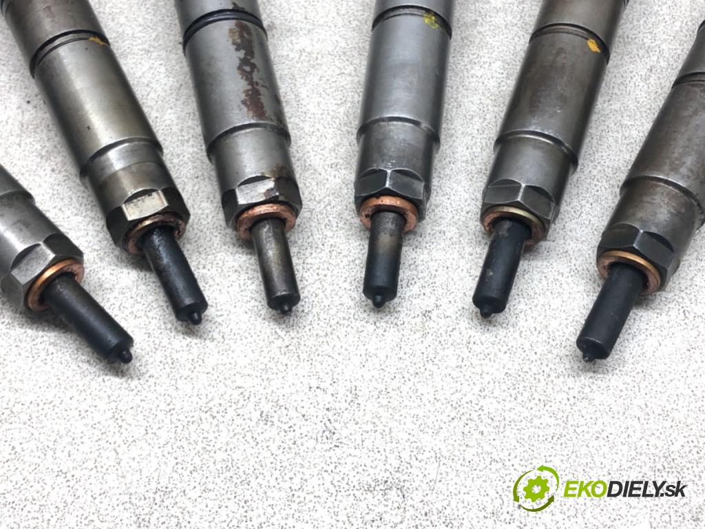 AUDI A6 C6 Avant (4F5) 2004 - 2011    3.0 TDI quattro 171 kW [233 KM] olej napędowy 2006  vstřikovací ventily 059130277Q