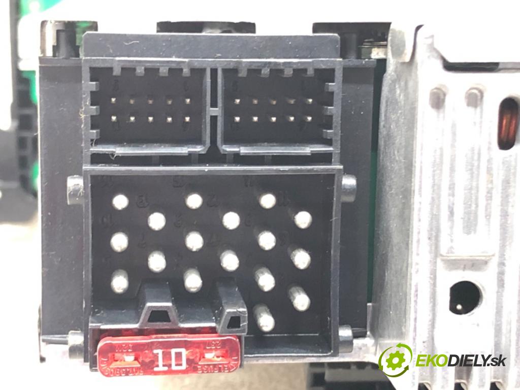 BMW 3 (E46) 1997 - 2005    320 d 110 kW [150 KM] olej napędowy 2001 - 2005  RADIO 6935627 (Audio zariadenia)