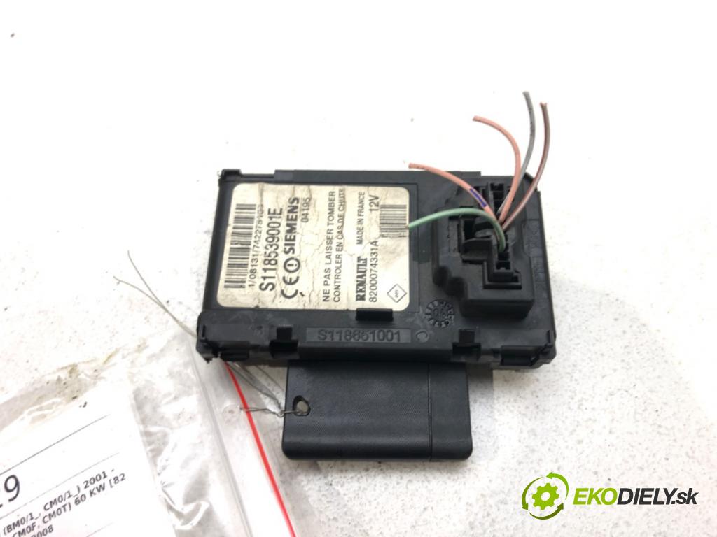 RENAULT MEGANE II (BM0/1_, CM0/1_) 2001 - 2012    1.5 dCi (BM0F, BM0T, BM2B, CM0F, CM0T) 60 kW [82 K  spinačka čítač KART 8200074331A (Spínacie skrinky a kľúče)