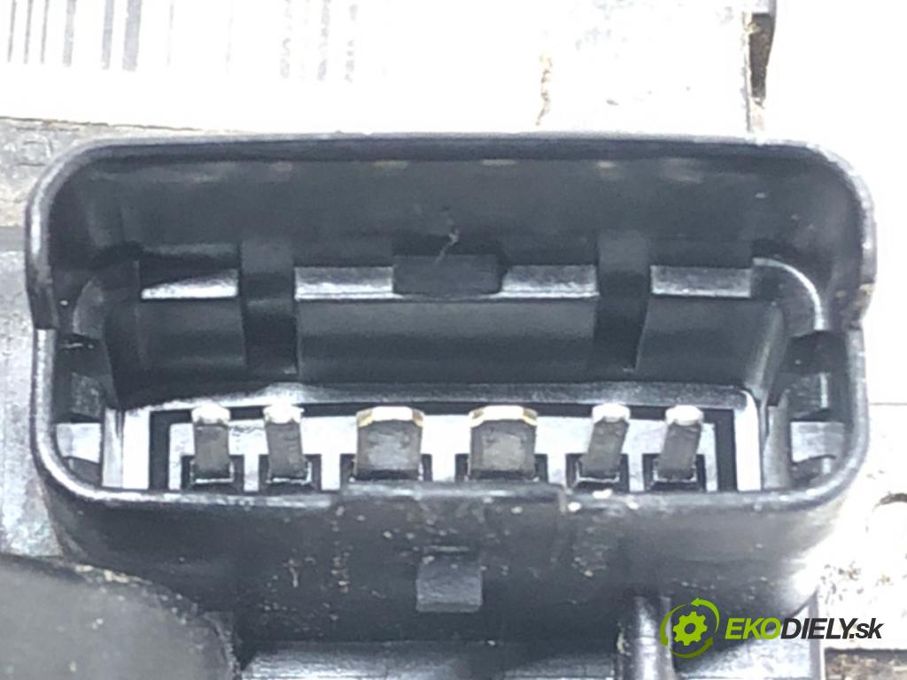 HYUNDAI i30 (FD) 2007 - 2012    1.6 90 kW [122 KM] benzyna 2007 - 2011  zámok přední část levý 813102L020
