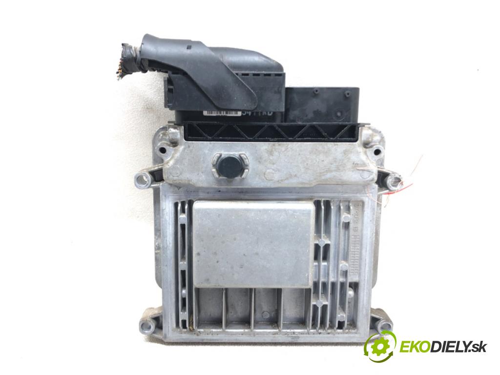 HYUNDAI i30 (FD) 2007 - 2012    1.6 90 kW [122 KM] benzyna 2007 - 2011  řídící jednotka motora 39112-2B200 (Řídící jednotky)