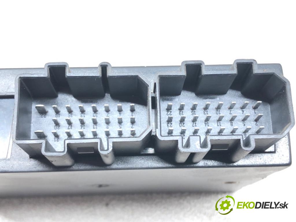 SKODA OCTAVIA I (1U2) 1996 - 2010    1.6 74 kW [101 KM] benzyna 1997 - 2007  Modul komfortu 1C0962258J (Moduly komfortu)