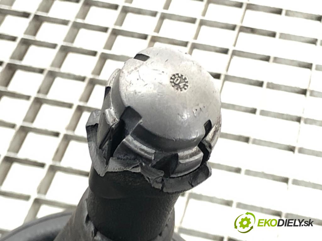 CITROEN C4 I (LC_) 2004 - 2014    1.4 16V 65 kW [88 KM] benzyna 2004 - 2011  Kulisa 9655245980 (Rýchlostné páky / kulisy)