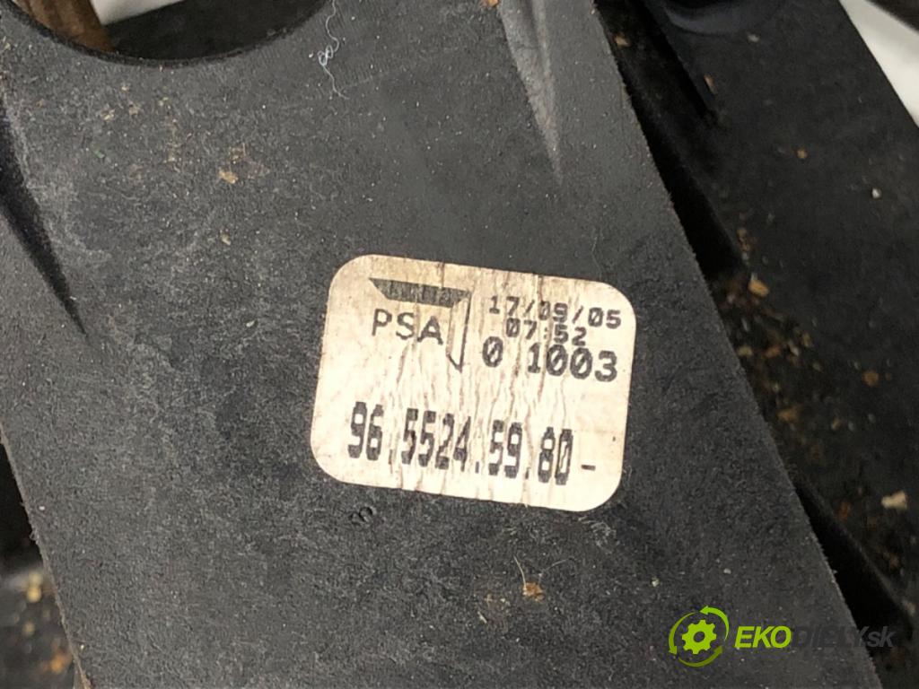 CITROEN C4 I (LC_) 2004 - 2014    1.4 16V 65 kW [88 KM] benzyna 2004 - 2011  Kulisa 9655245980 (Rýchlostné páky / kulisy)