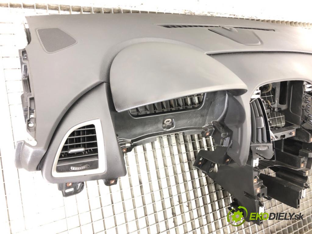 OPEL ASTRA J (P10) 2009 - 2015    1.3 CDTI (68) 70 kW [95 KM] olej napędowy 2009 - 2  Palubná doska  (Palubné dosky)