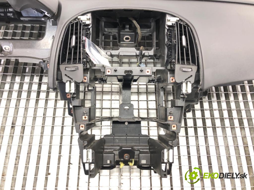 OPEL ASTRA J (P10) 2009 - 2015    1.3 CDTI (68) 70 kW [95 KM] olej napędowy 2009 - 2  Palubná doska  (Palubné dosky)