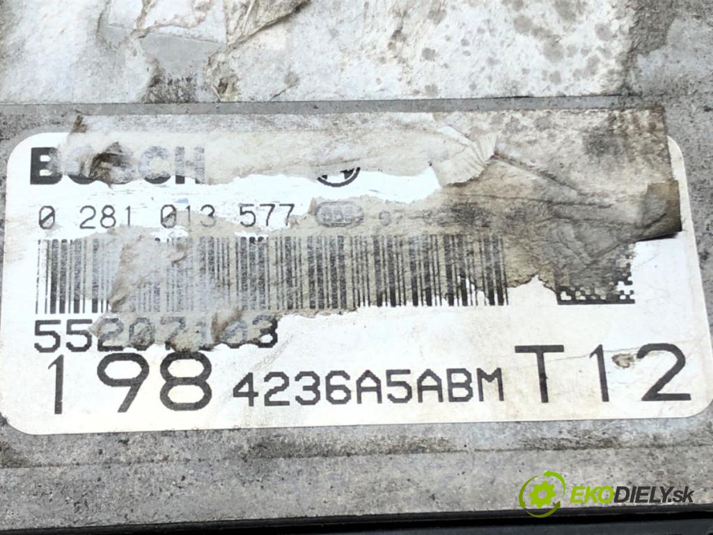 FIAT BRAVO II (198_) 2006 - 2022    1.9 D Multijet (198AXB1A) 88 kW [120 KM] olej napę  riadiaca jednotka Motor 0281013577 (Riadiace jednotky)