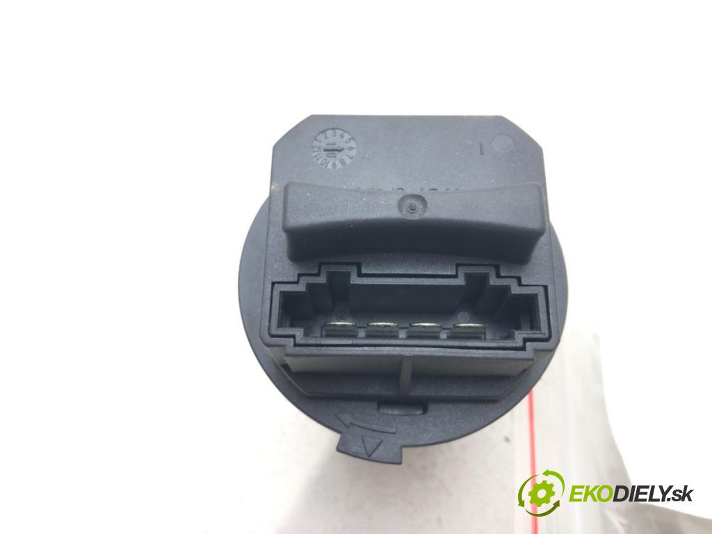 FORD GALAXY II (WA6) 2006 - 2015    2.0 EcoBoost 149 kW [203 KM] benzyna 2010 - 2015  Odpor, rezistor kúrenia vzduchu H9966002 (Odpory (rezistory) kúrenia)