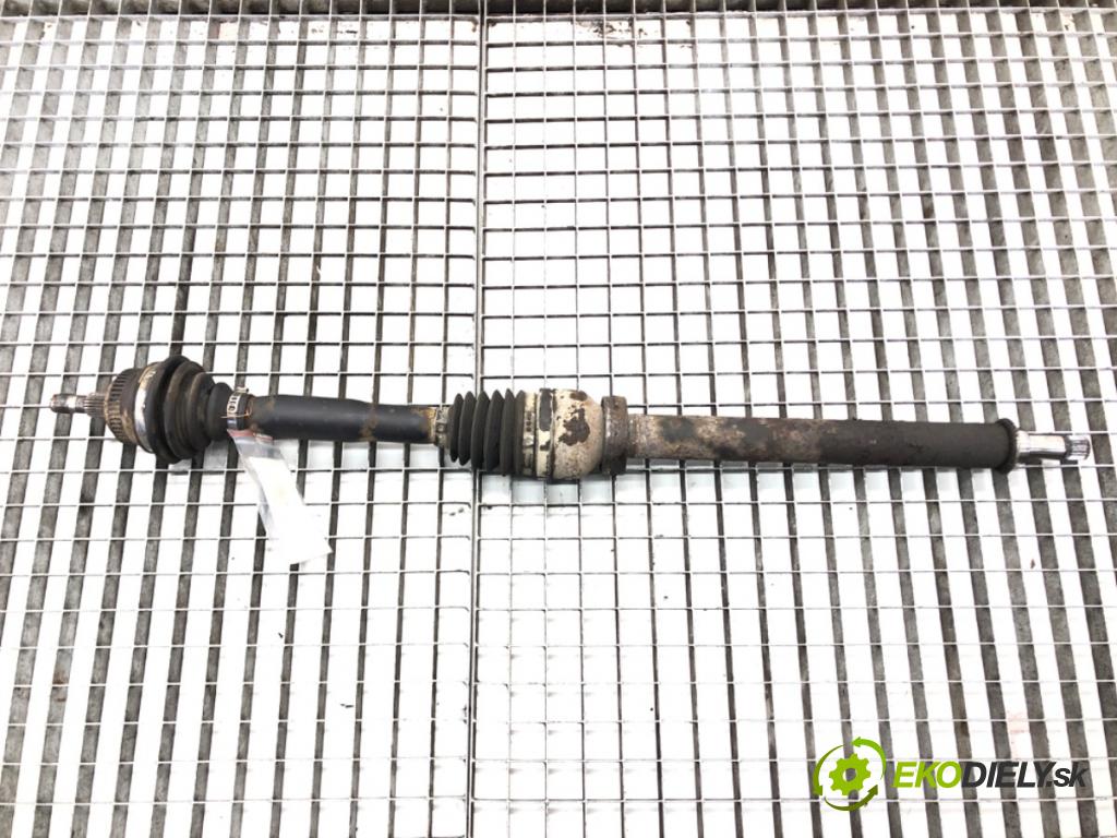 MERCEDES-BENZ KLASA A (W168) 1997 - 2005    A 190 (168.032, 168.132) 92 kW [125 KM] benzyna 19  Poloos pravá  (Poloosy)