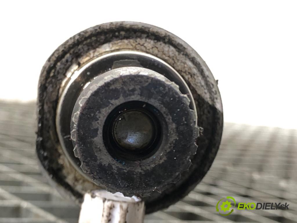 MERCEDES-BENZ KLASA A (W168) 1997 - 2005    A 190 (168.032, 168.132) 92 kW [125 KM] benzyna 19  Poloos pravá  (Poloosy)