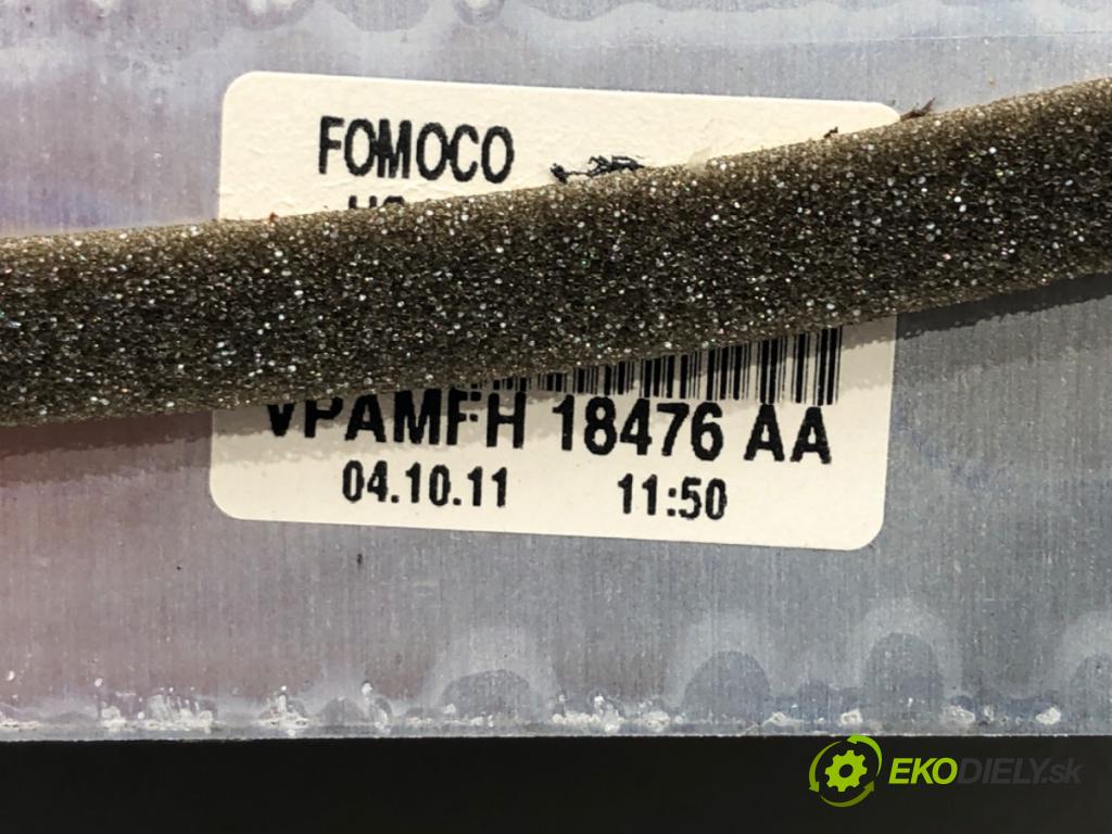 FORD FOCUS III Turnier 2010 - 2022    1.6 TDCi 70 kW [95 KM] olej napędowy 2010 - 2022  Výhrevné teleso, radiátor kúrenia VPAMFH18476AA (Radiátory kúrenia)