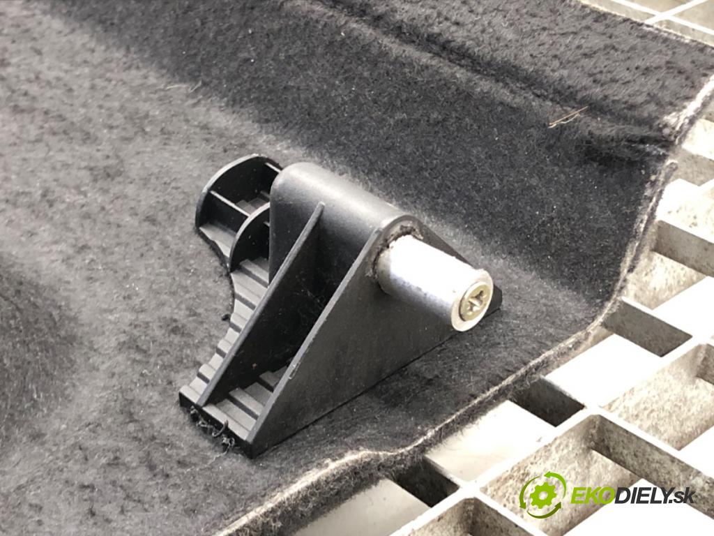 VW GOLF V (1K1) 2003 - 2010    1.4 16V 55 kW [75 KM] benzyna 2003 - 2006  Pláto zadná  (Pláta zadné)