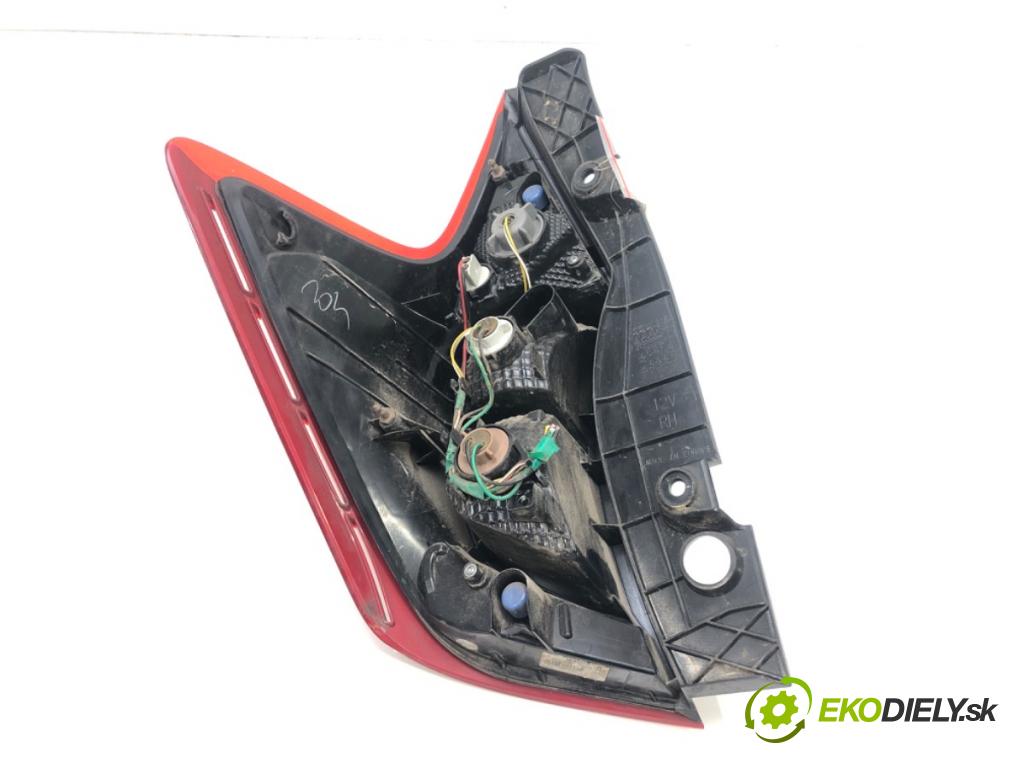 NISSAN NOTE (E12) 2012 - 2022    1.5 dCi 66 kW [90 KM] olej napędowy 2013 - 2022  světlo zadní část pravá 265503VA0A