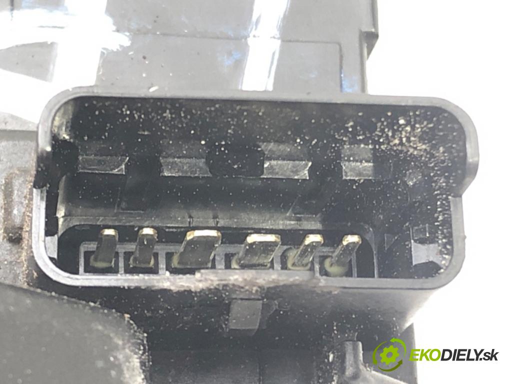 NISSAN NOTE (E12) 2012 - 2022    1.5 dCi 66 kW [90 KM] olej napędowy 2013 - 2022  zámok přední část levý
