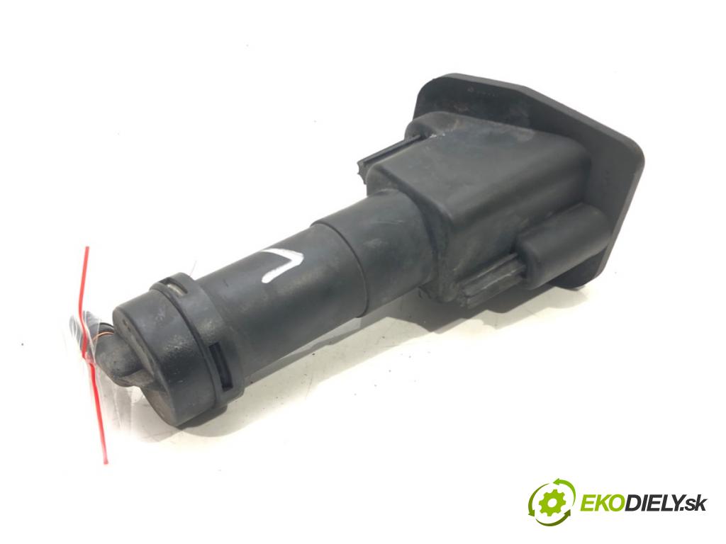 NISSAN PRIMERA (P12) 2002 - 2022    1.8 85 kW [115 KM] benzyna 2002 - 2008  ostrekovača svetla ľavy 28655AU300 (Motorčeky, čerpadlá ostrekovačov)