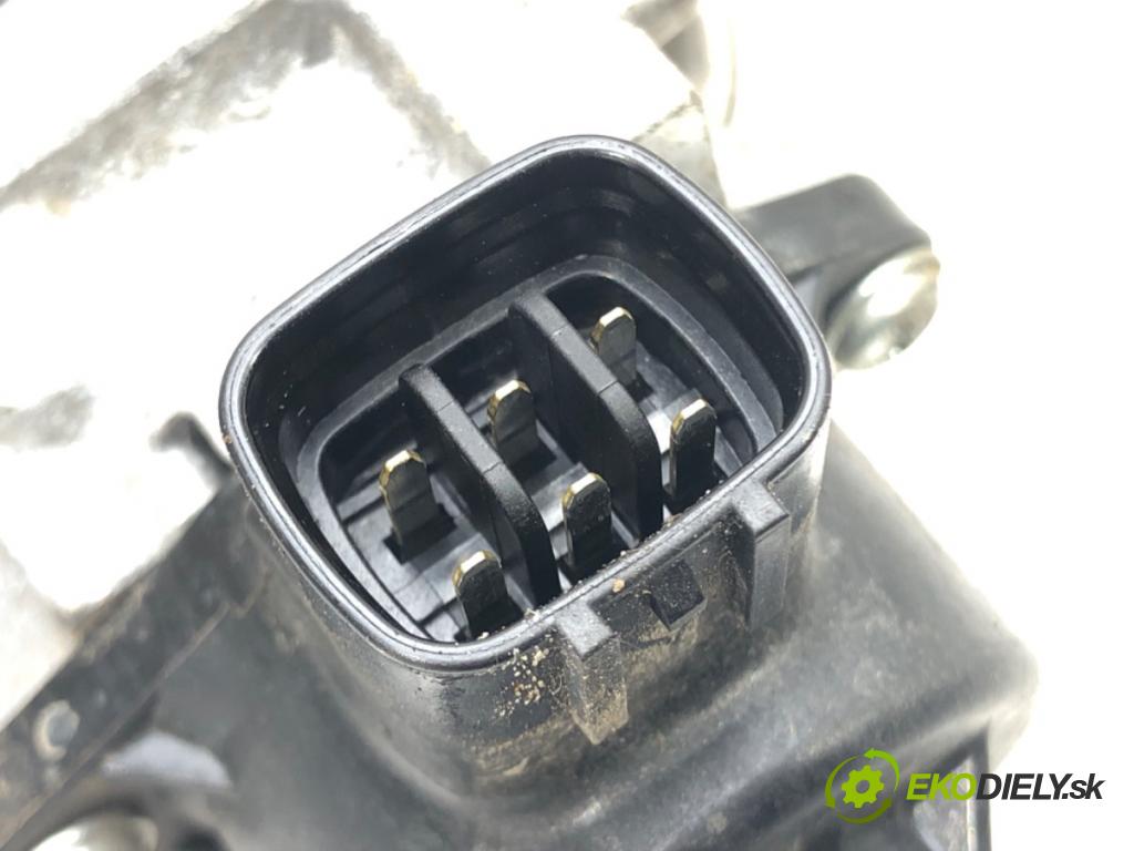 TOYOTA YARIS (_P13_) 2010 - 2022    1.0 (KSP130) 53 kW [72 KM] benzyna 2018 - 2022  Chladič spalín 25680-0Q010