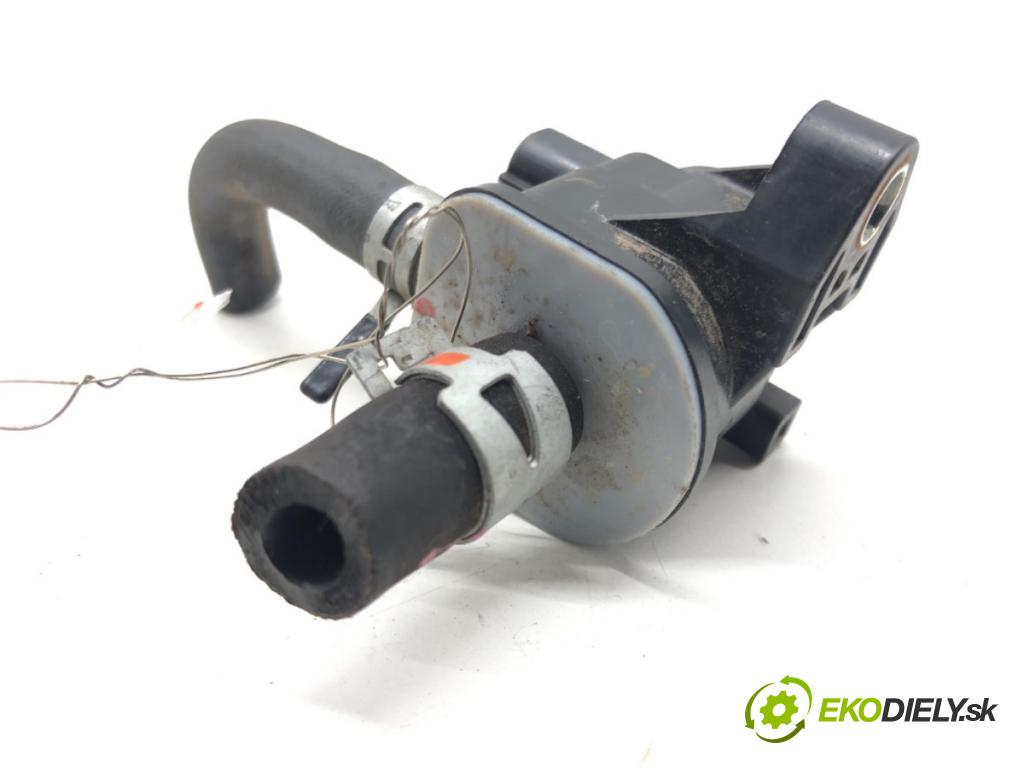 TOYOTA YARIS (_P13_) 2010 - 2022    1.0 (KSP130) 53 kW [72 KM] benzyna 2018 - 2022  Ventil tlaku 136200-7120 (Ventily)