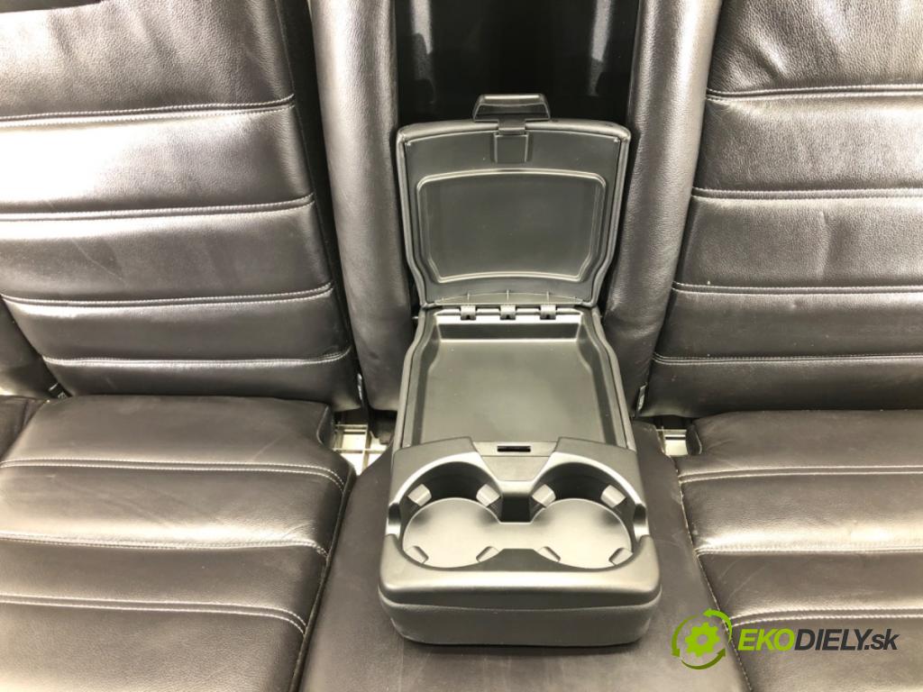 FORD KUGA I 2008 - 2012    2.0 TDCi 100 kW [136 KM] olej napędowy 2008 - 2012  Sedadlo zad  (Sedačky, sedadlá)