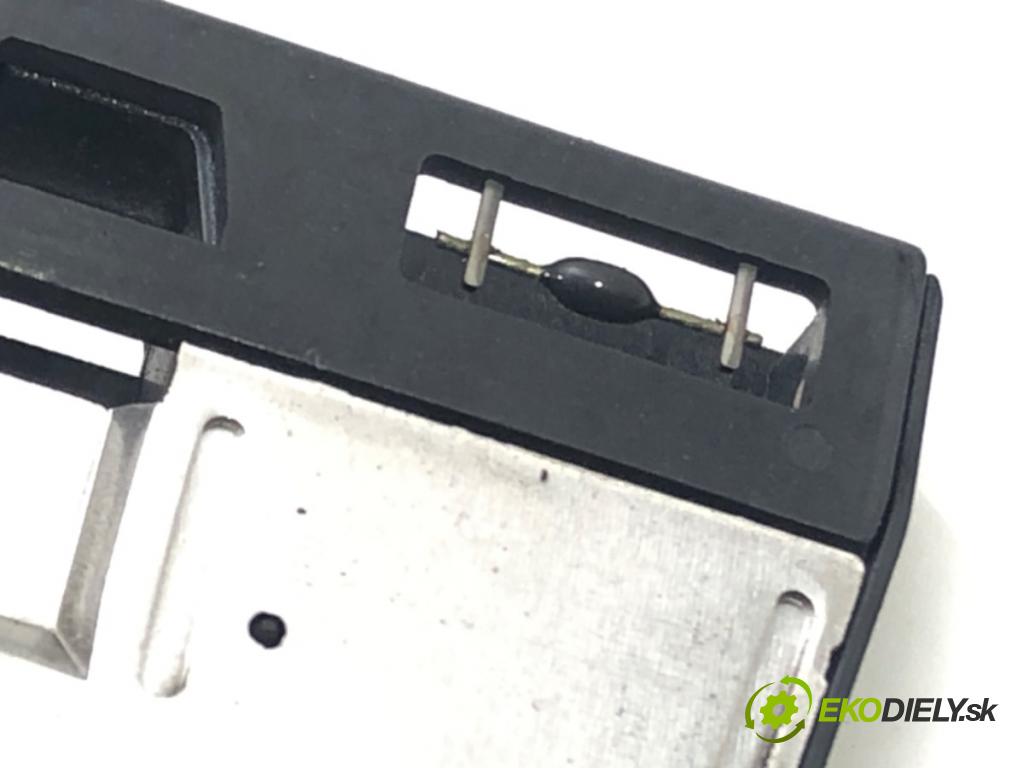 FORD KUGA I 2008 - 2012    2.0 TDCi 100 kW [136 KM] olej napędowy 2008 - 2012  Váha vzduchu 7M5112B579BB (Váhy vzduchu)