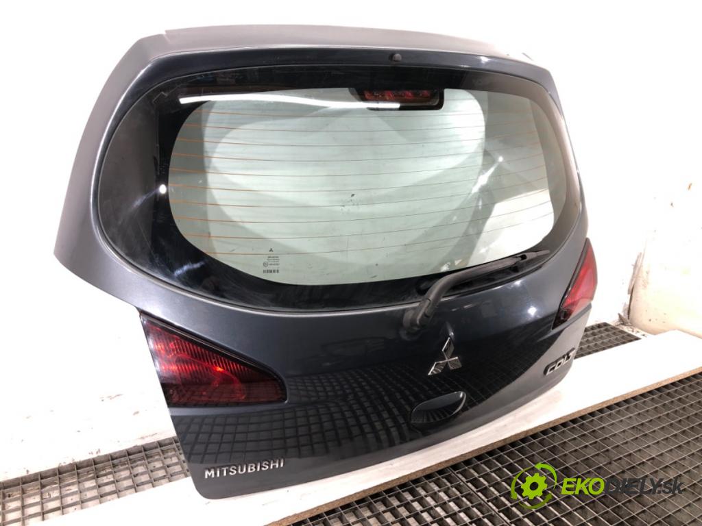 MITSUBISHI COLT VI (Z3_A, Z2_A) 2002 - 2012    1.1 55 kW [75 KM] benzyna 2004 - 2012  zadní část kapota  (Zadní kapoty)