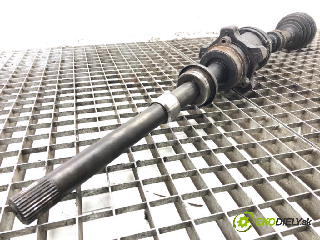 NISSAN X-TRAIL I (T30) 2001 - 2013    2.2 DCi 84 kW [114 KM] olej napędowy 2004 - 2013  Poloos pravá  (Poloosy)