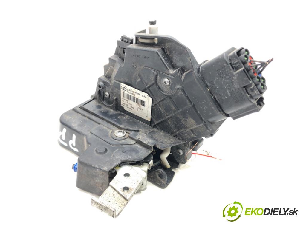 FORD MONDEO IV Turnier (BA7) 2007 - 2015    1.8 TDCi 92 kW [125 KM] olej napędowy 2007 - 2012  zámok přední část pravý 8M2A-R21812